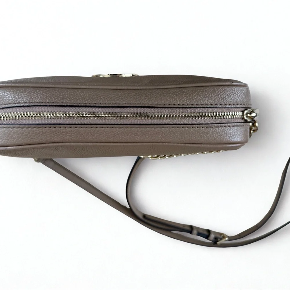 MICHAEL KORS Fulton Crossbody Bag in Pebbled Leather. Great Pre-❤️ Condition